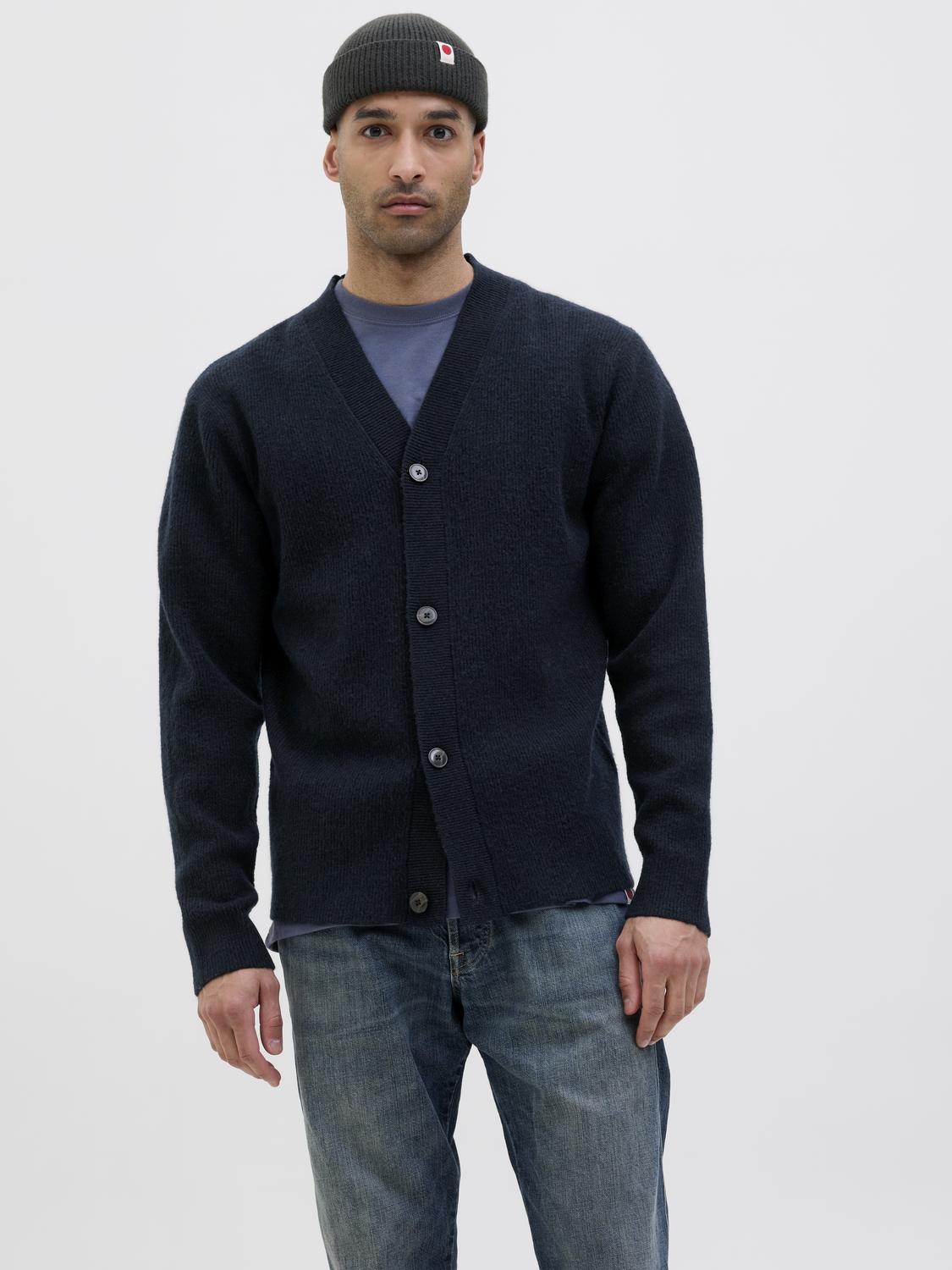 model_shot-front